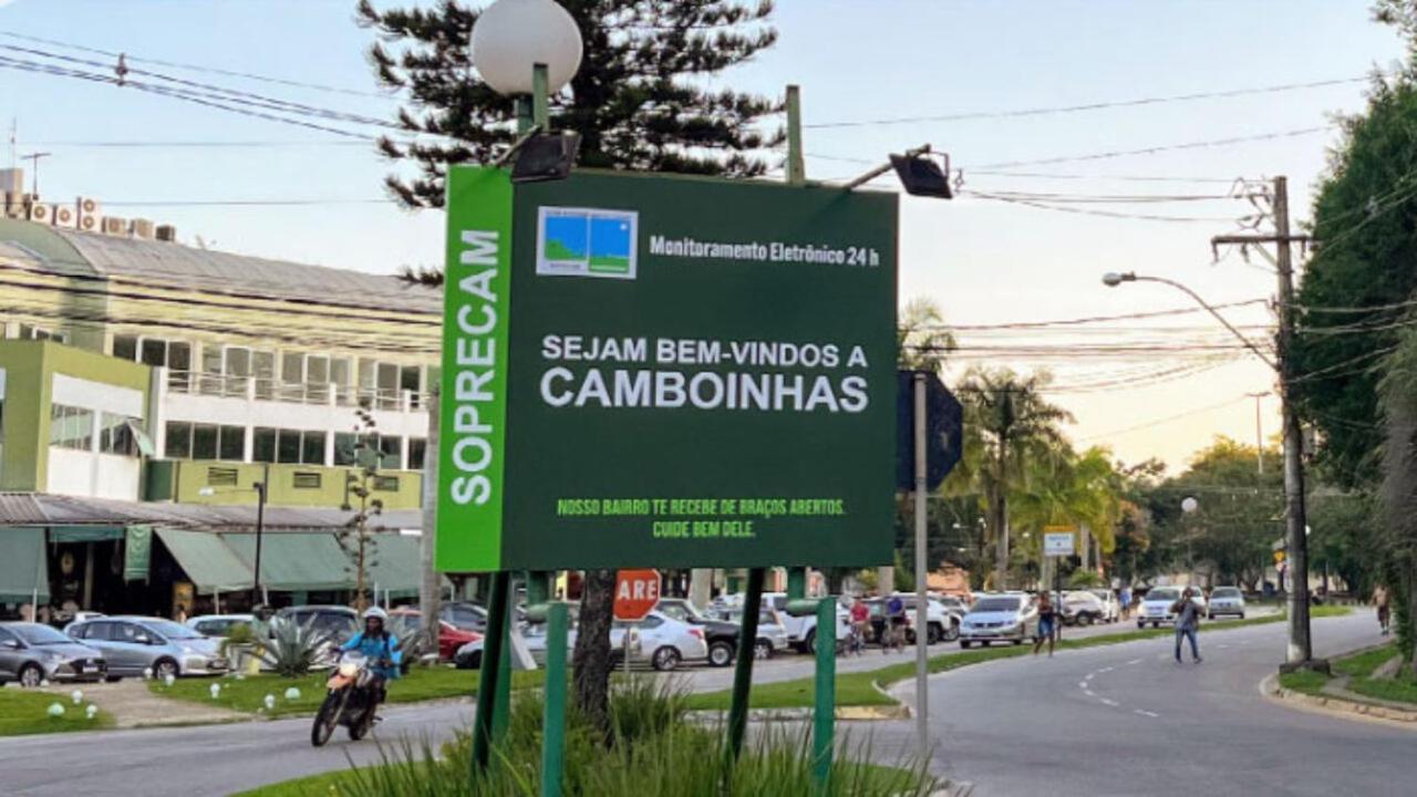 Alecrim De Camboinhas Com Marina Pe Na Areia
