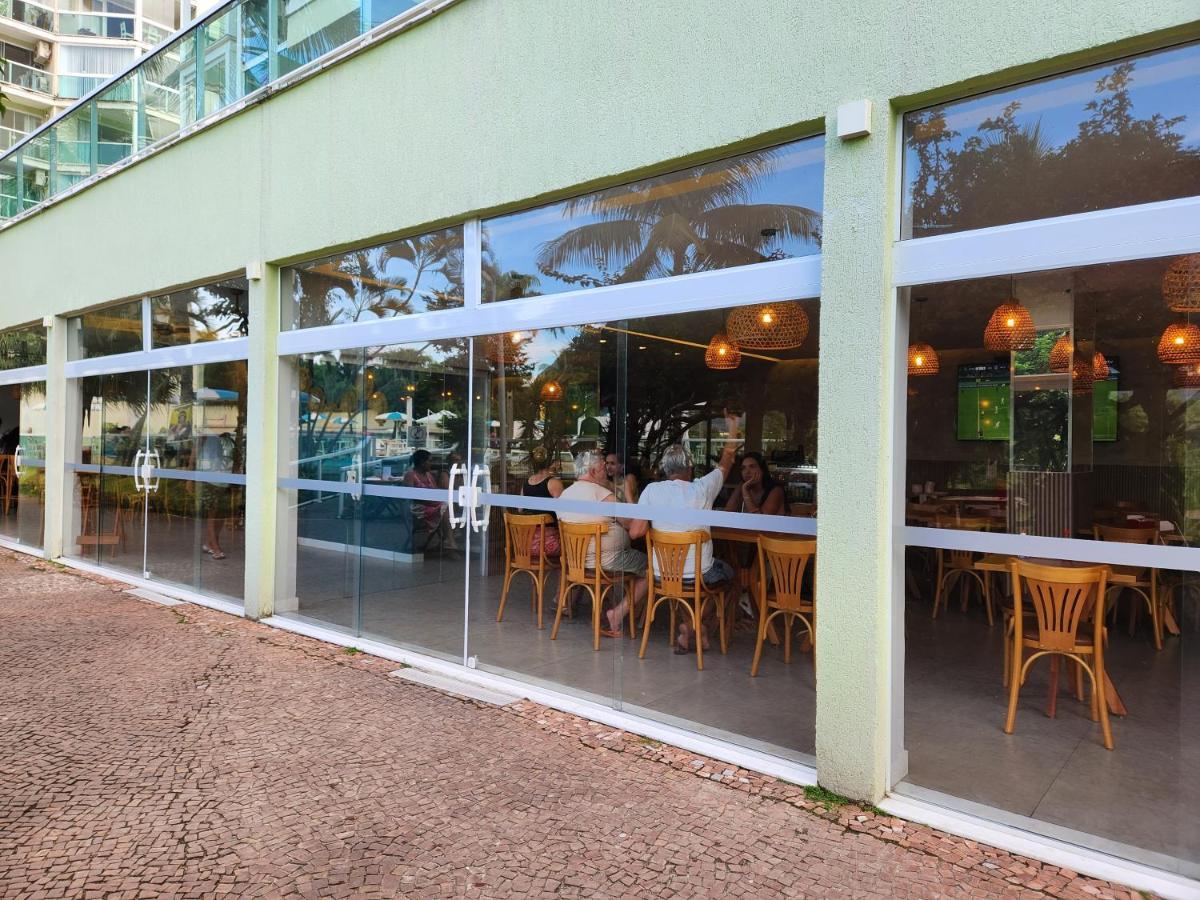 Alecrim De Camboinhas Com Marina Pe Na Areia * Niteroi