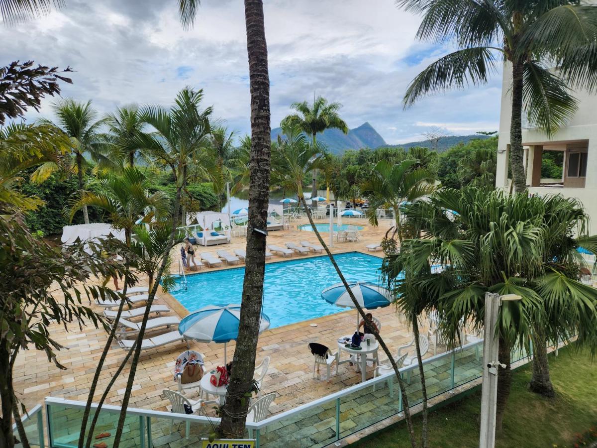 Alecrim De Camboinhas Com Marina Pe Na Areia * Niteroi